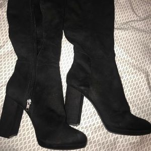 Black high heeled boots